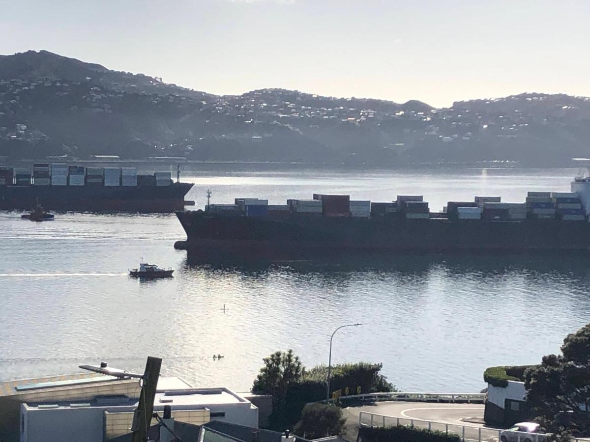 Incredible Views! Luxurious Studio & Outdoor Living Wellington Eksteriør billede