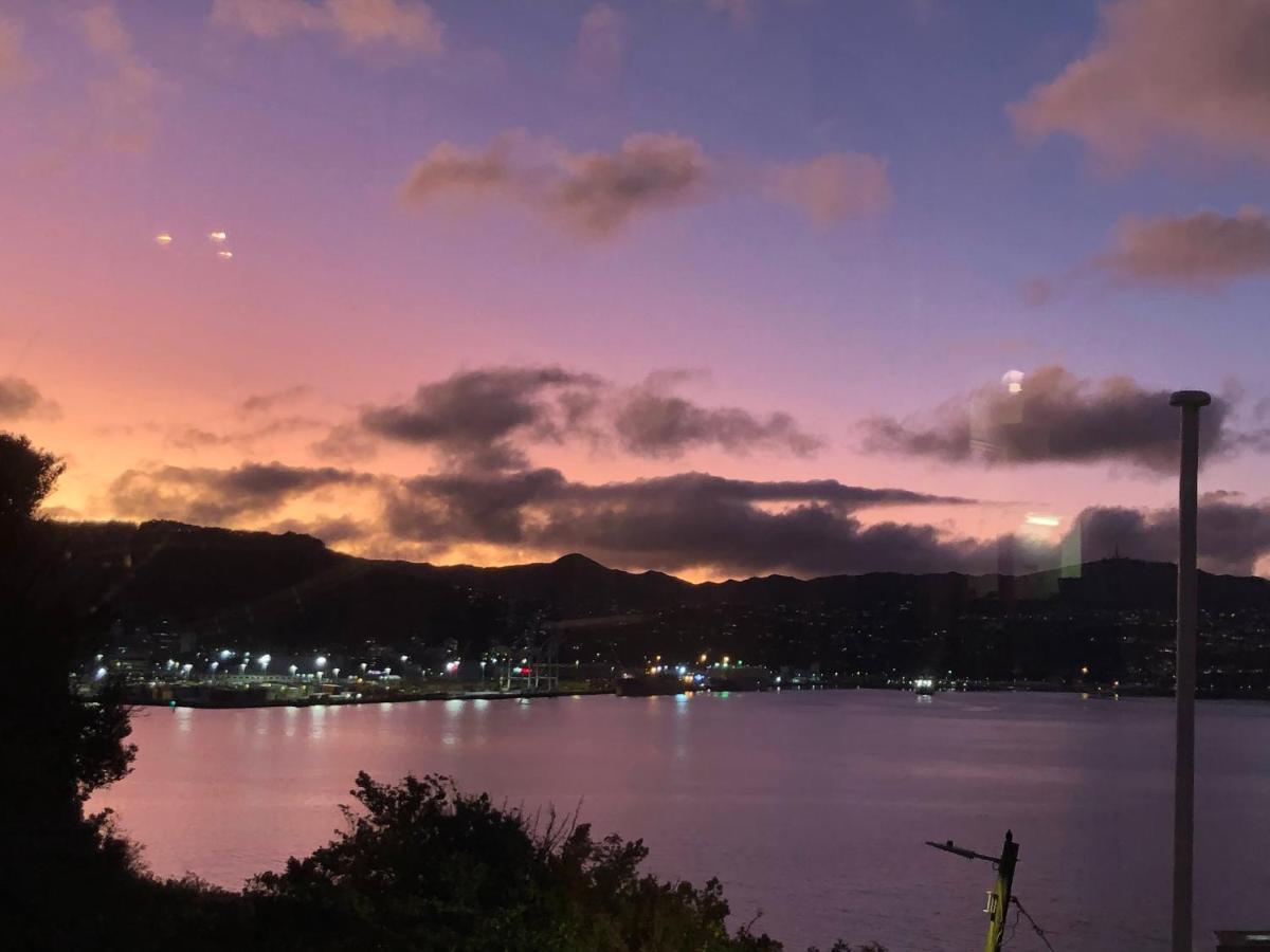 Incredible Views! Luxurious Studio & Outdoor Living Wellington Eksteriør billede