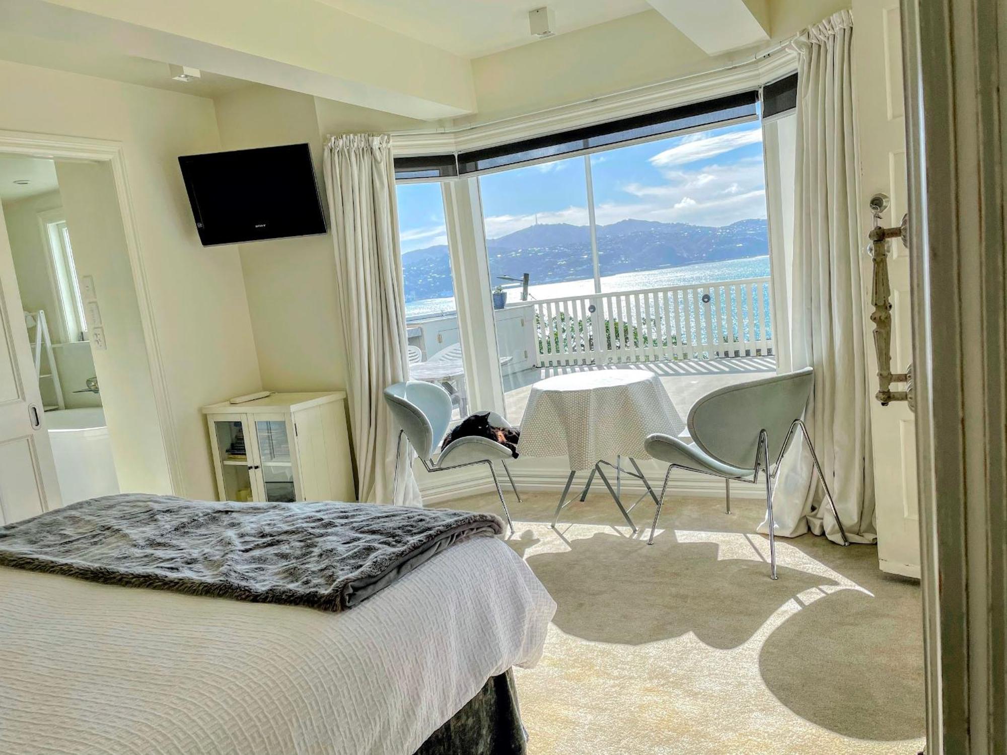 Incredible Views! Luxurious Studio & Outdoor Living Wellington Eksteriør billede
