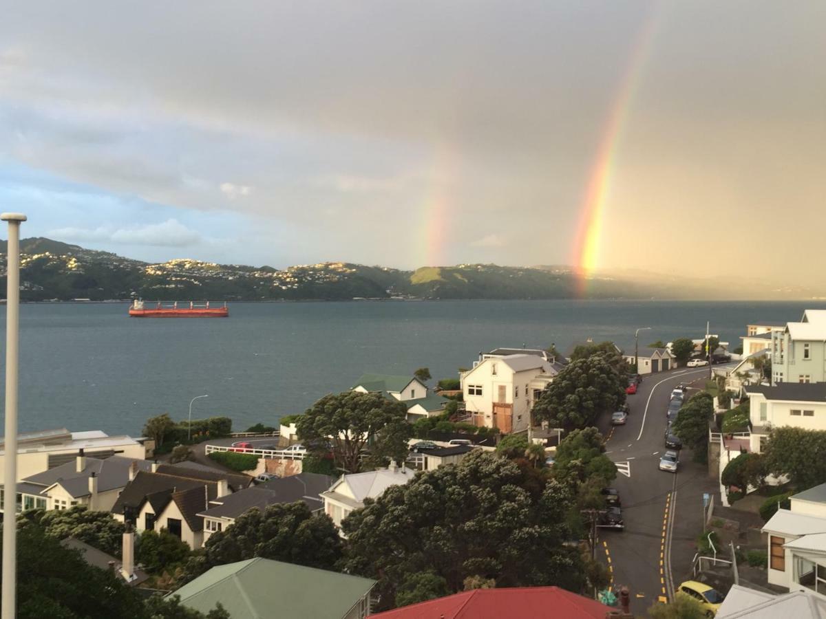 Incredible Views! Luxurious Studio & Outdoor Living Wellington Eksteriør billede